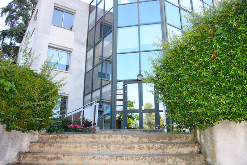 Découvrez le Dentaire du Dr Contencin Dentiste Saint Étienne